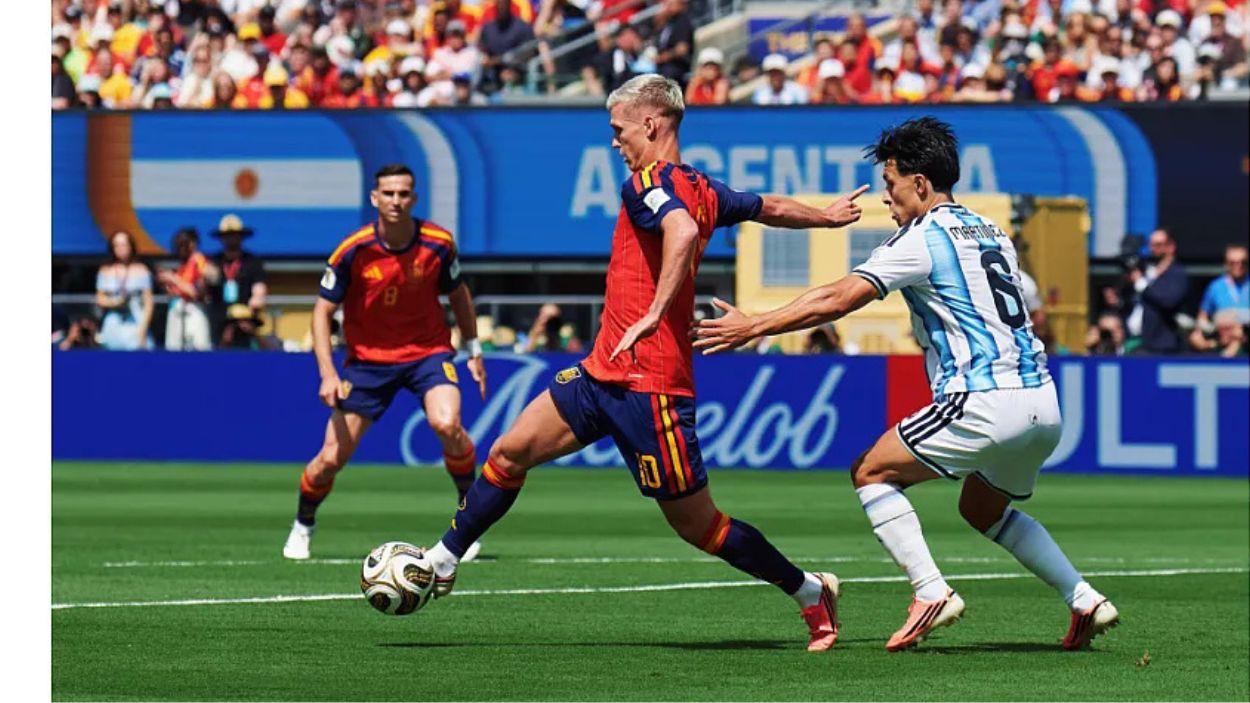 Dani Olmo durante la final del Mundial