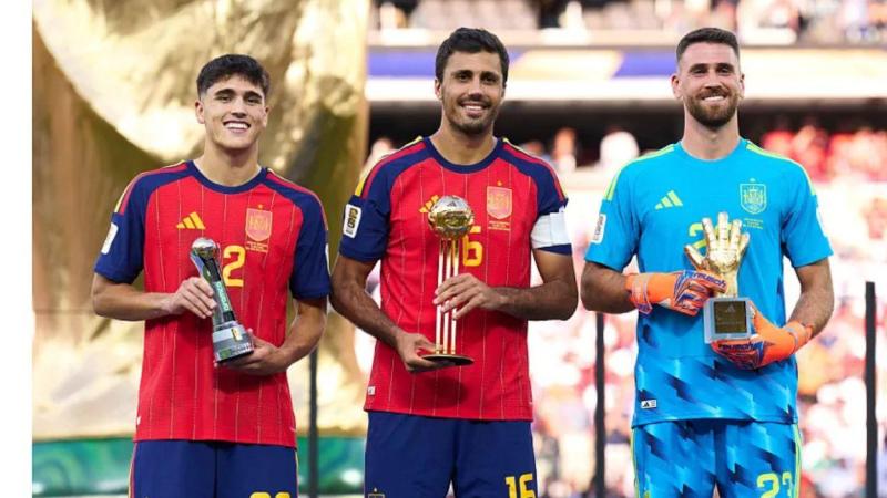 Pau Cubarsí, Rodri y Unai Simón en la final del Mundial Pau Cubarsí, Rodri y Unai Simón en la final del Mundial