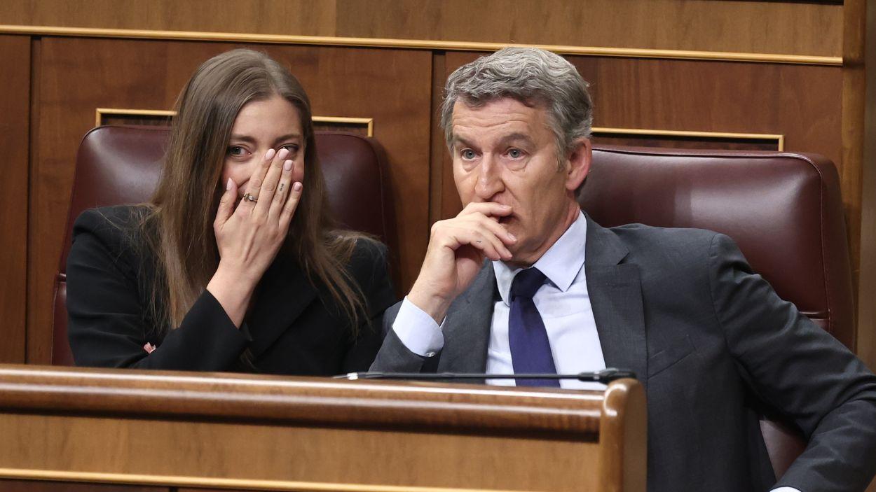 La portavoz del PP en el Congreso, Ester Muñoz y el presidente del PP, Alberto Núñez Feijóo. EP.