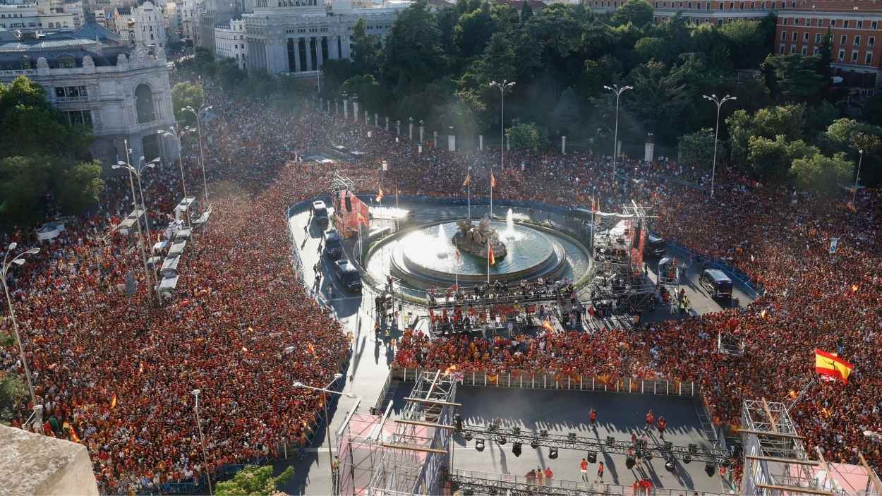 Plaza Cibeles y su zona VIP.