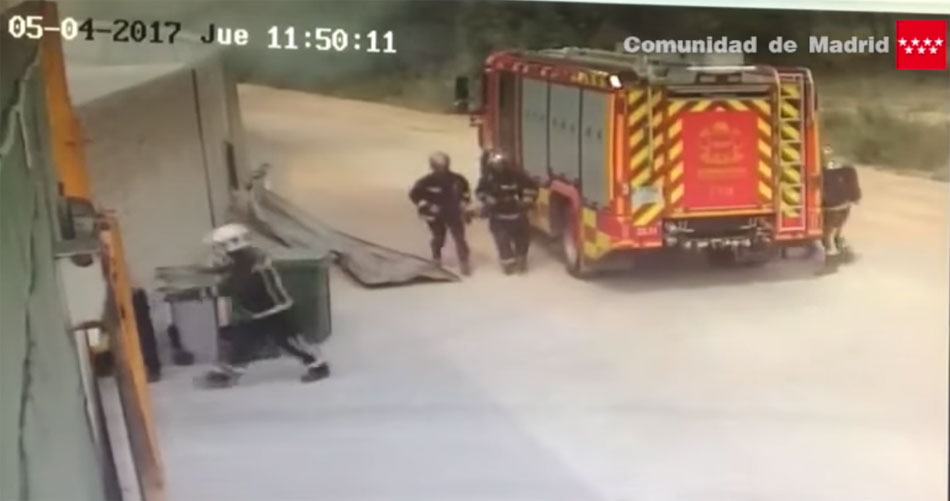 Una explosión sorprendió a los bomberos al llegar al incendio de Arganda