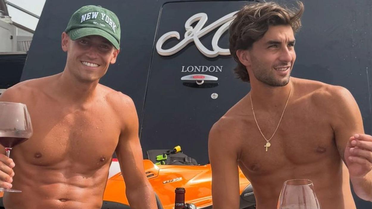 Marcos Llorente y Ferran Torres en un yate