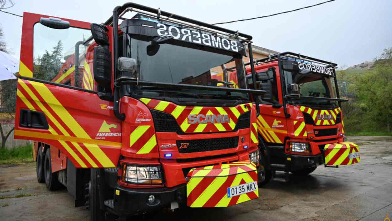 Imagen de dos camiones de bomberos del SCIS de Ciudad Real, dependiente de la Diputación. EP.