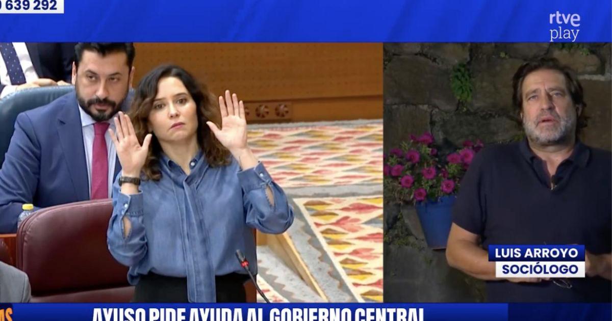 Luis Arroyo se fija en este detalle del saludo entre Ayuso y Sánchez en Cenicientos: "Ha sido curioso"