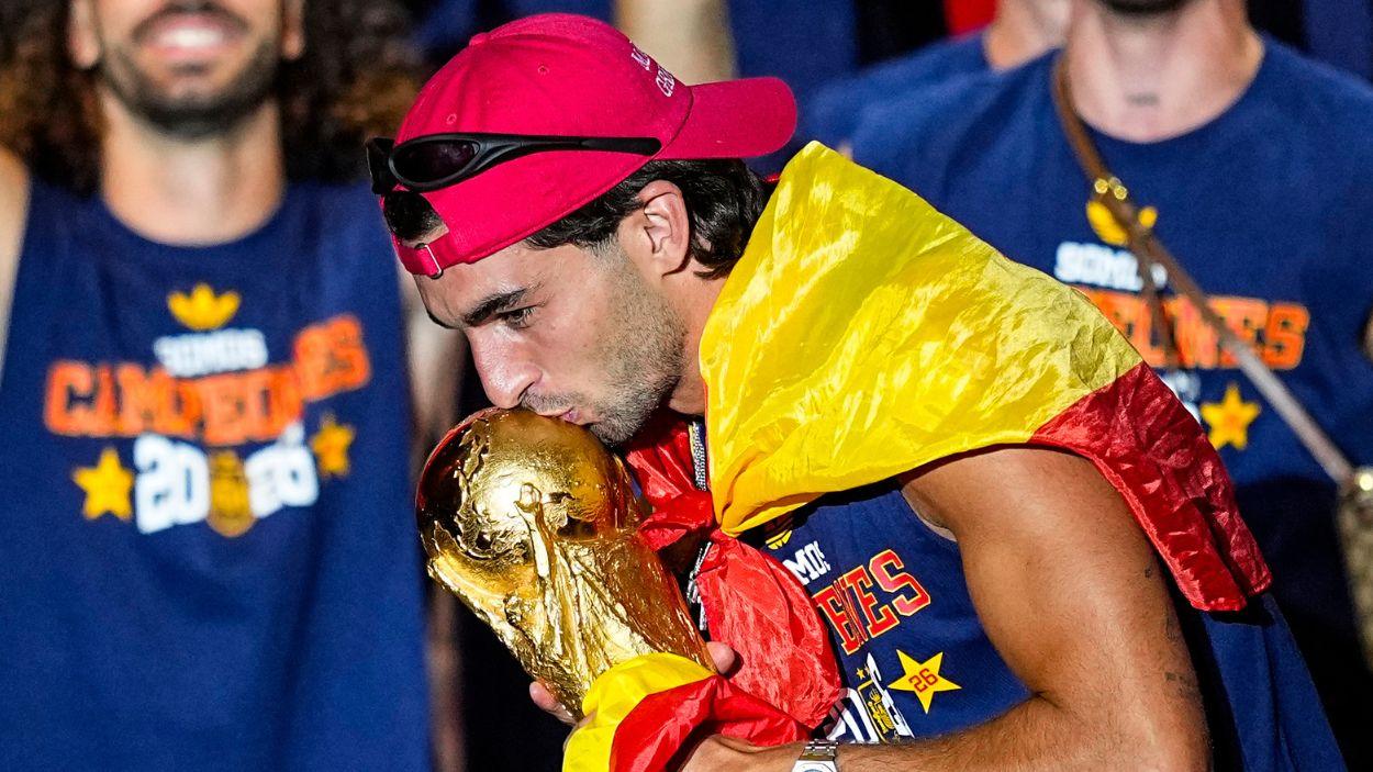 Ferran Torres en la celebración del Mundial. EP.