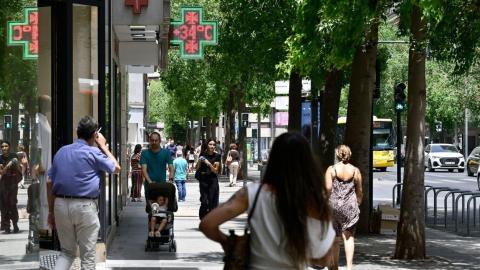 Julio finalizará con una ola de calor "larga" a partir del miércoles: la AEMET advierte que el peligro de incendios será "extremo"