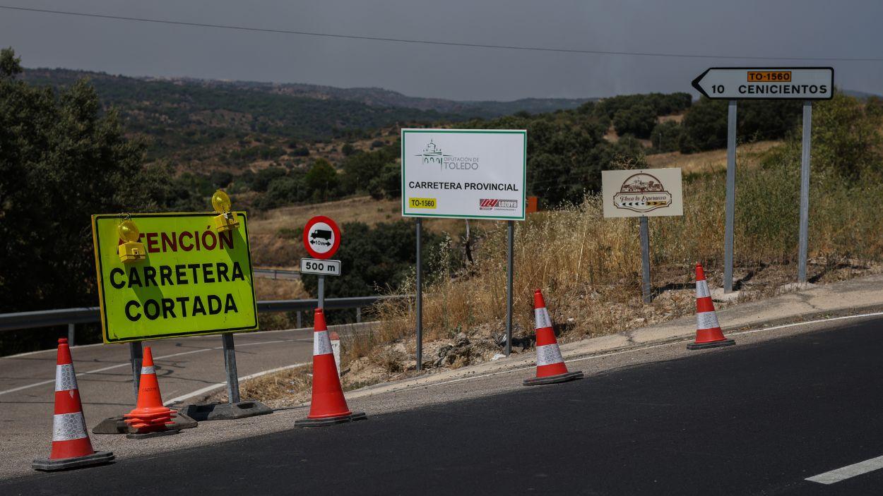 Cortes de tráfico a la altura de Almorox por el incendio forestal. EP.