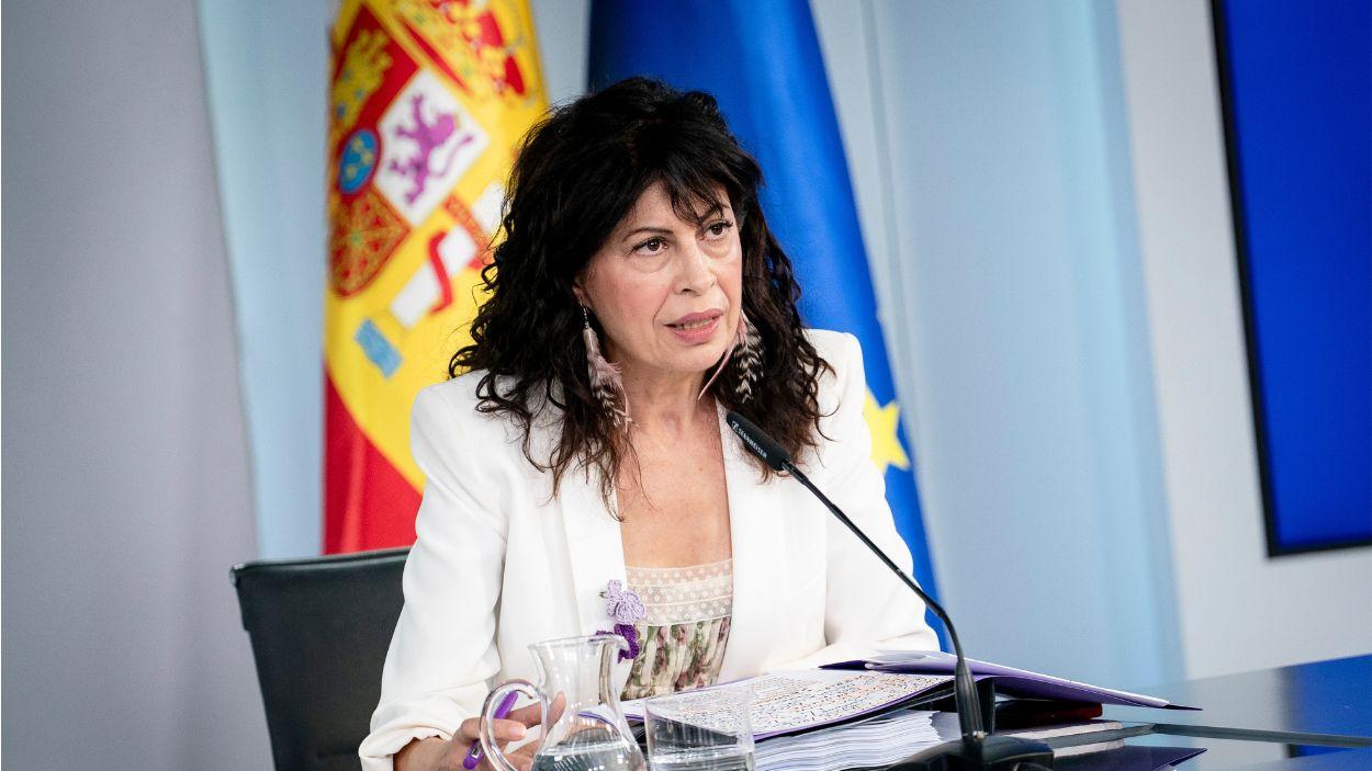 La ministra de Igualdad, Ana Redondo, durante la rueda de prensa tras el Consejo de Ministros, a 14 de julio de 2026, en Madrid. EP.