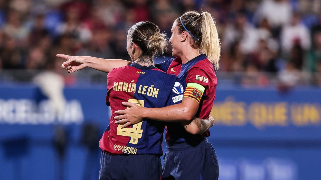 Mapi León y Alexia Putellas celebrando un gol durante un partido. EP/Archivo.