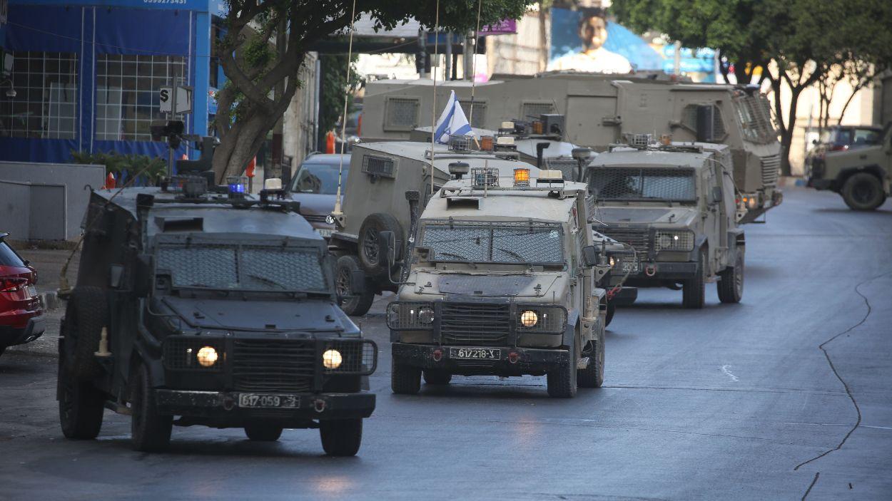Imagen de archivo de varios vehículos del Ejército de Israel en Cisjordania. EP/Archivo.