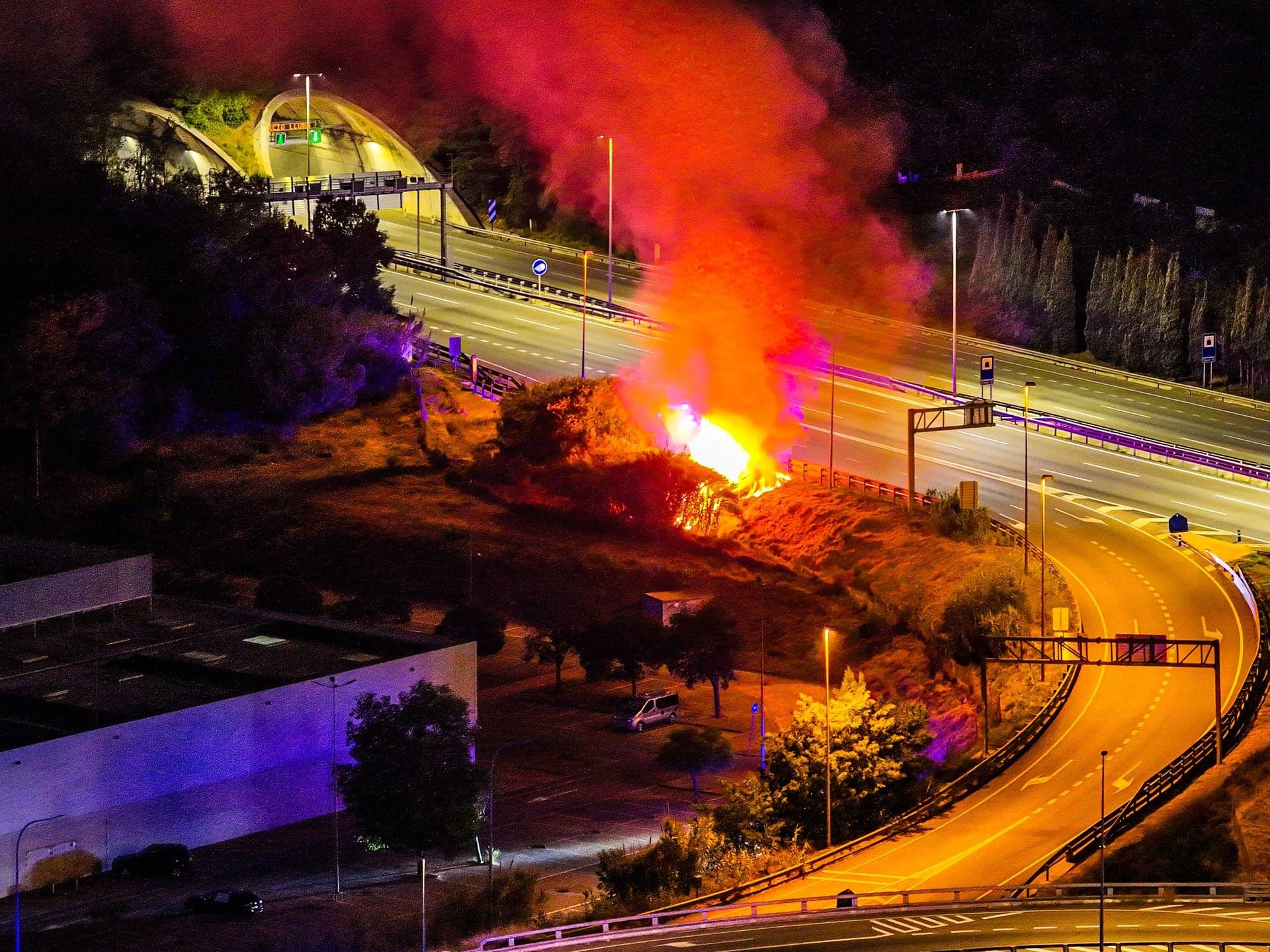 Incendio en la C-32, en Mataró. Ayuntamiento de Mataró