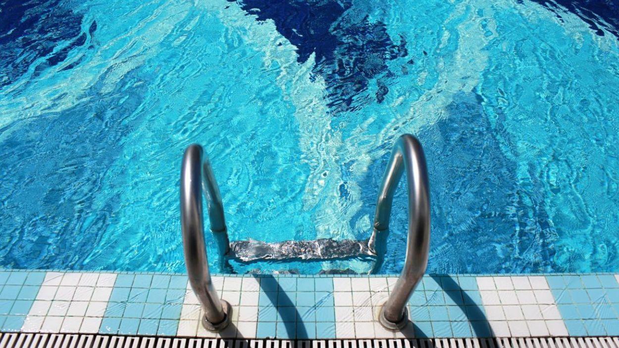 Piscina  Foto de 123RFtylimstudio