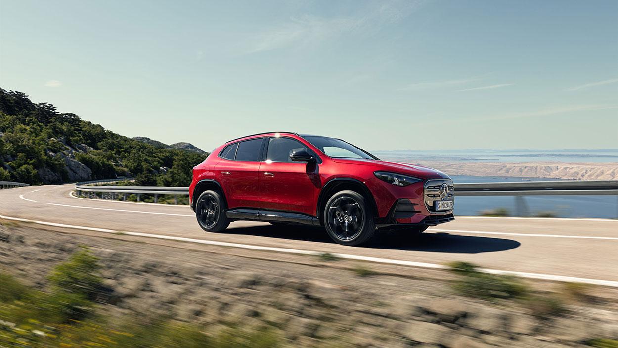 Mercedes Banz GLA (Mercedes)