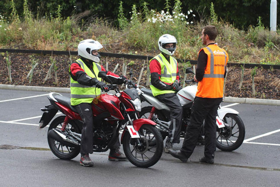 Cuánto cuesta sacarse el carnet A2 de moto