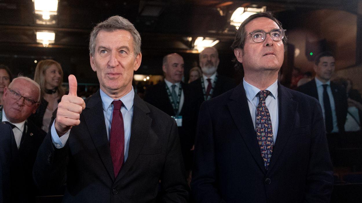 El líder del PP, Alberto Núñez Feijóo, y el presidente de la CEOE, Antonio Garamendi. EP.