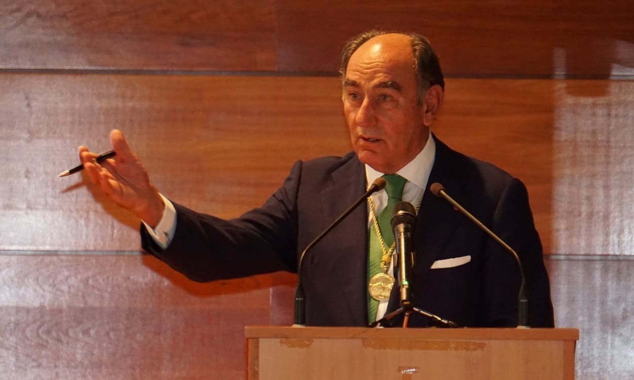 El presidente de Iberdrola, Ignacio Galán, recibe la Medalla de Oro de los Cursos de la Granda en reconocimiento a su trayectoria profesional. IBERDROLA