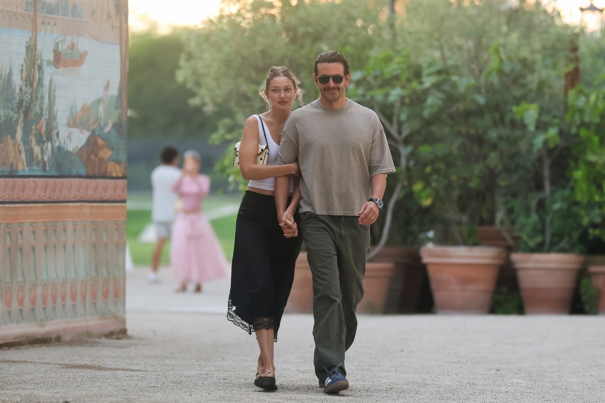 GigiHadidBradleyCooper 040826 3 GigiHadidBradleyCooper 040826 3