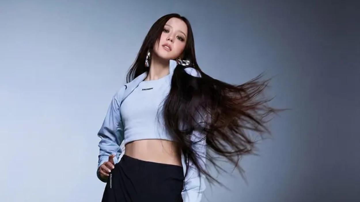 JISOO x Salomon Blue Perspective 