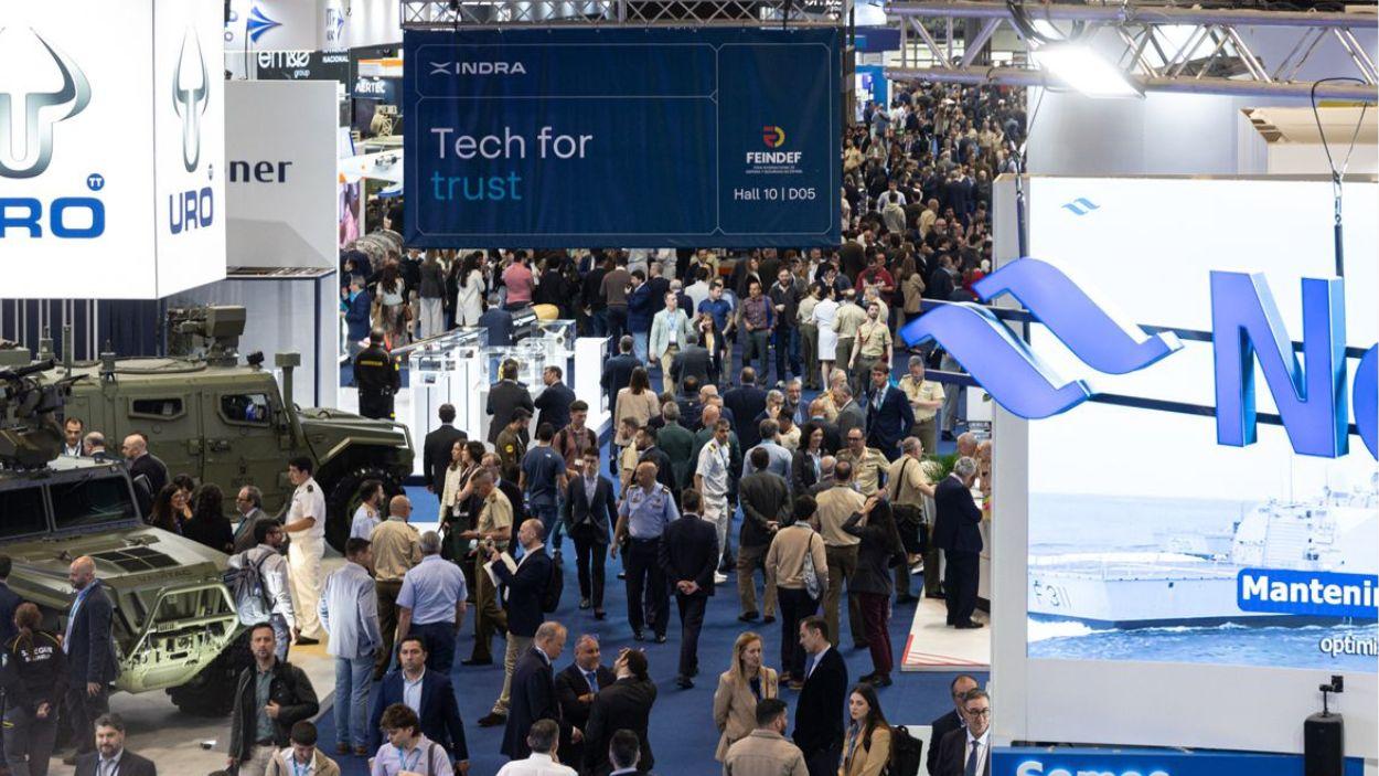 Participantes en la Feria Feindef.