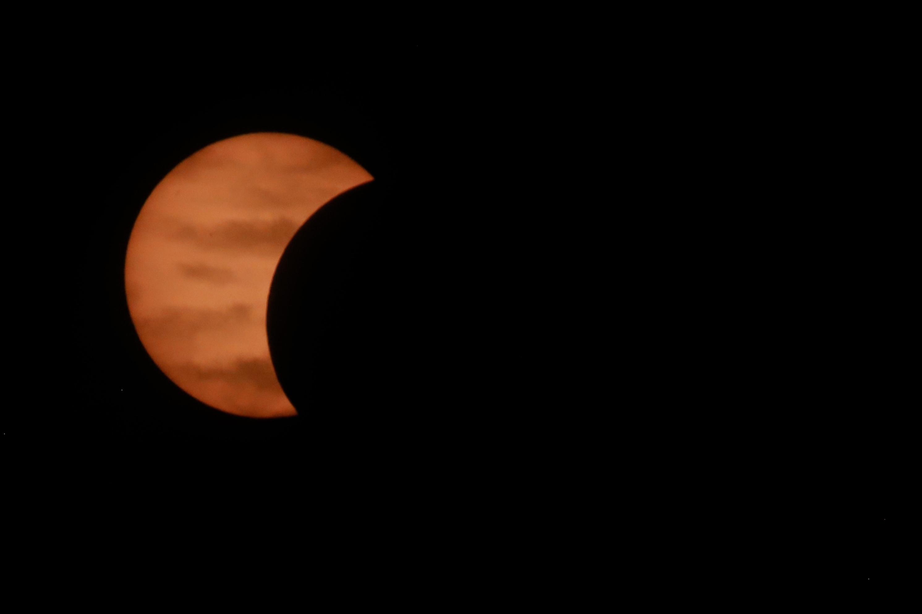 Málaga observa el eclipse solar total de 2026