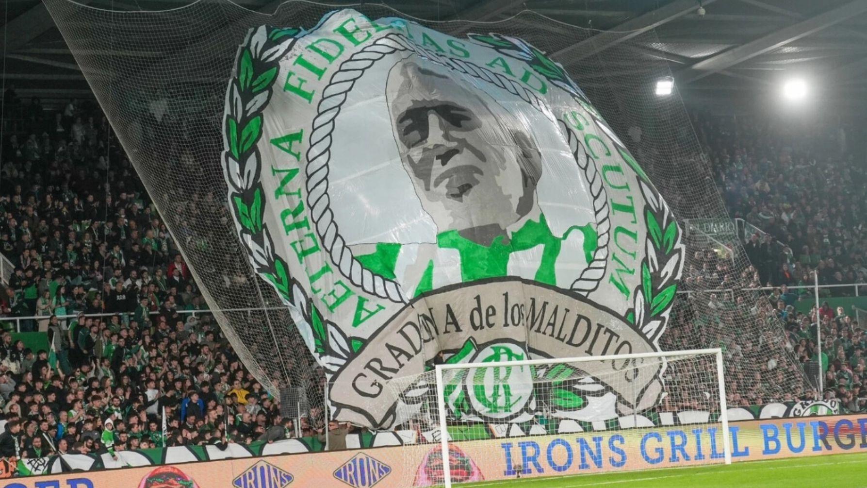 Tifo en La Gradona de los Malditos. EP