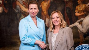 Las primeras ministras de Dinamarca e Italia, Mette Frederiksen y Giorgia Meloni respectivamente, en una imagen de archivo. EP