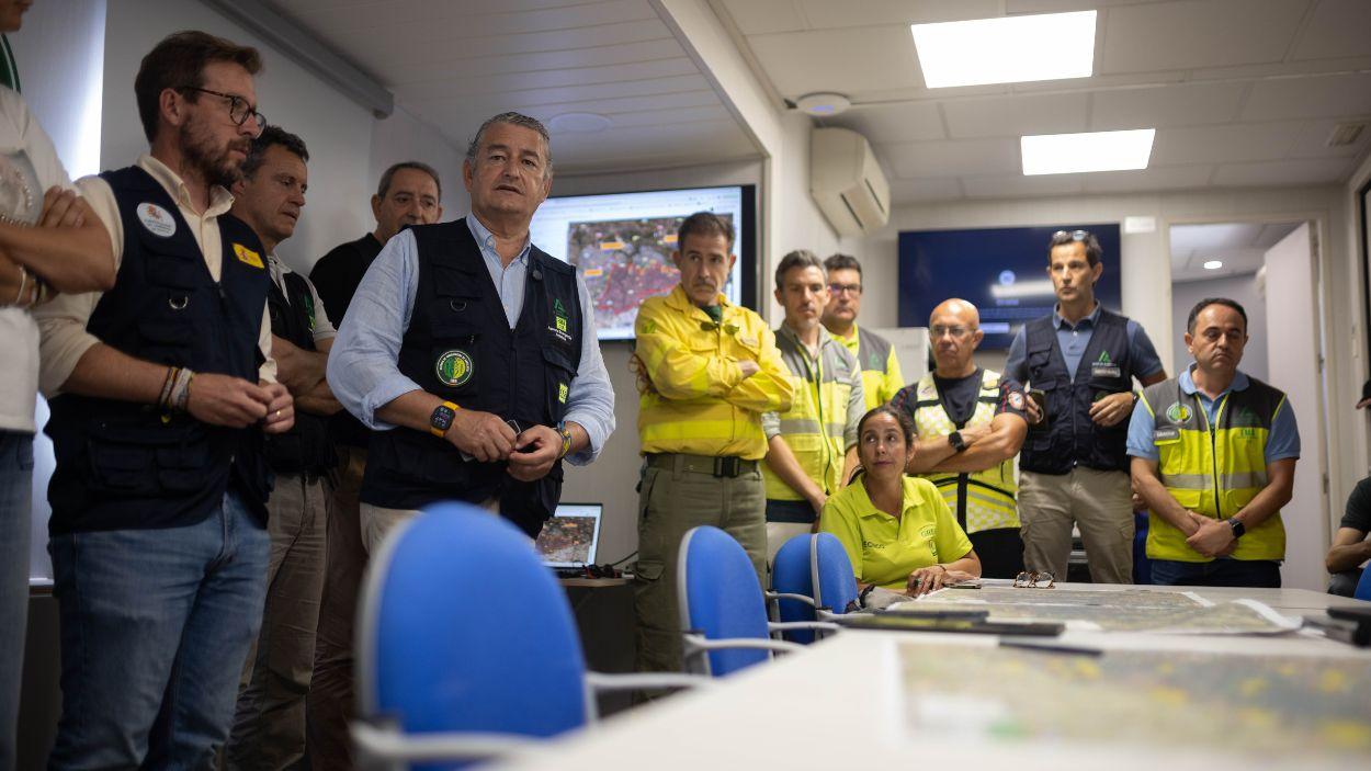 El vicepresidente primero y consejero de Presidencia, Sanidad y Emergencias, Antonio Sanz, ha presidido la reunión del comité asesor por riesgos sísmicos tras el terremoto de Granada. Europa Press