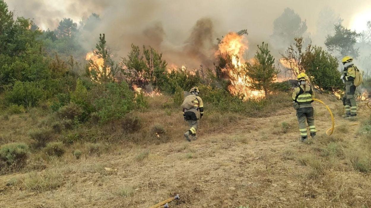 Incendio forestal en Las Peñas de Riglos (Huesca). EP.
