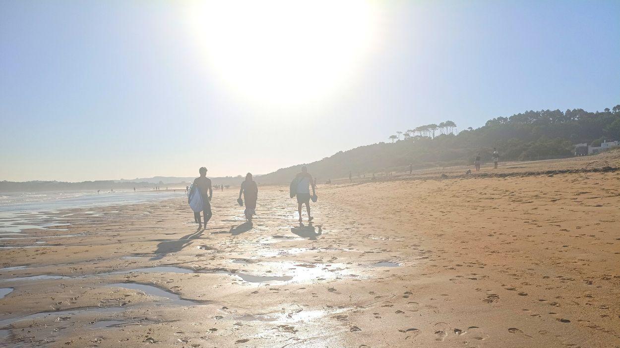El calor vuelve a poner a España en alerta 13 comunidades, en aviso y seis en nivel naranja. EP.