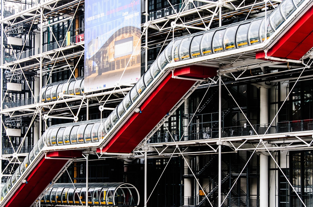 Fachada del centro de arte contemporáneo Pompidou de París. Pixabay