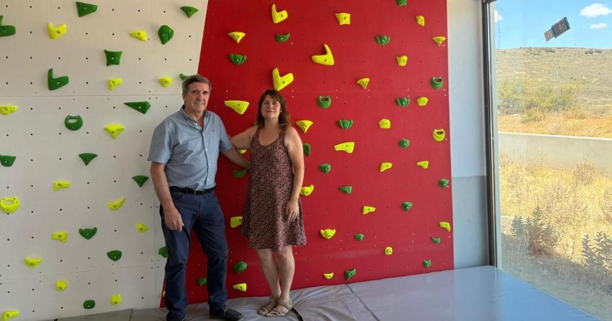Los nuevos parques de bomberos de Priego y Cañete toman forma con casi 1,9 millones en equipamiento