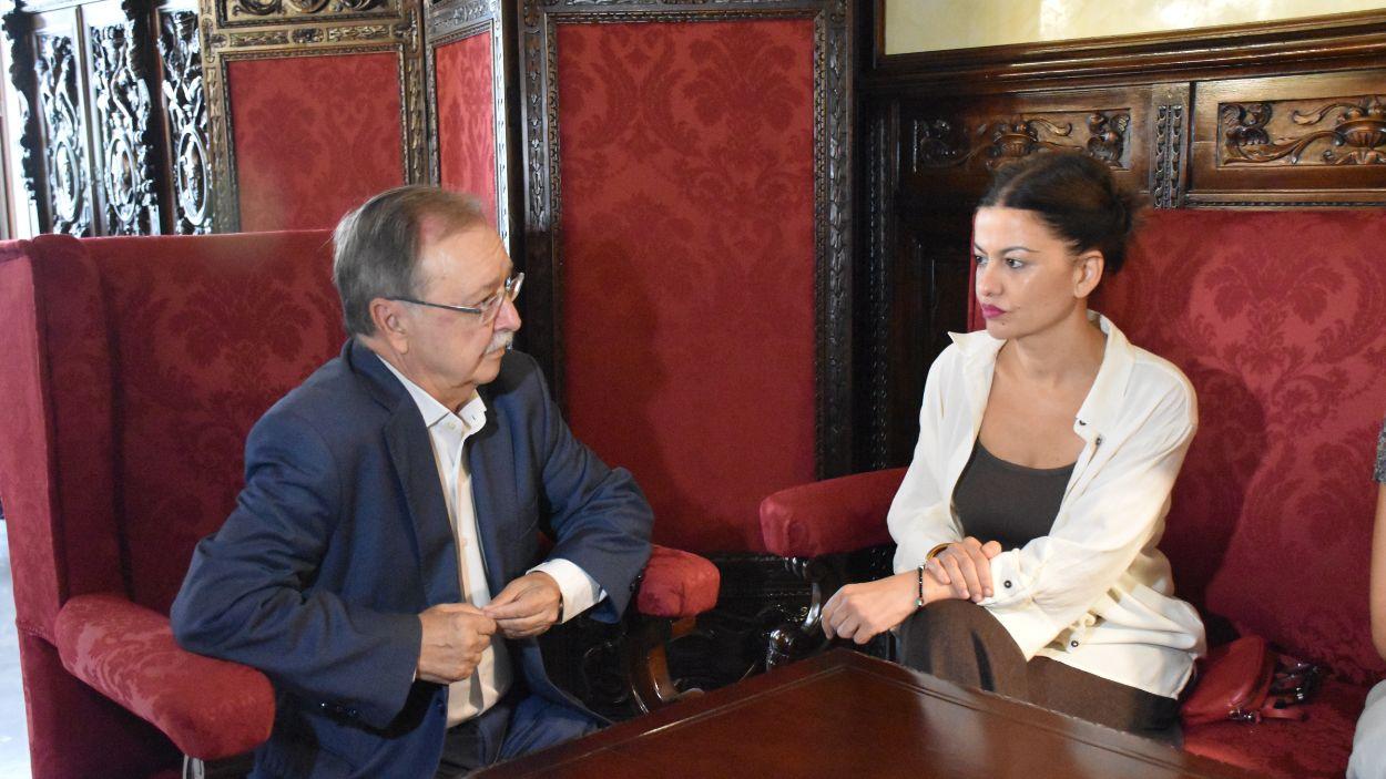 La ministra de Juventud e Infancia, Sira Rego, mantiene una reunión con el presidente de la Ciudad Autónoma de Ceuta, Juan Jesús Vivas, en la sede del Ayuntamiento de la ciudad autónoma
