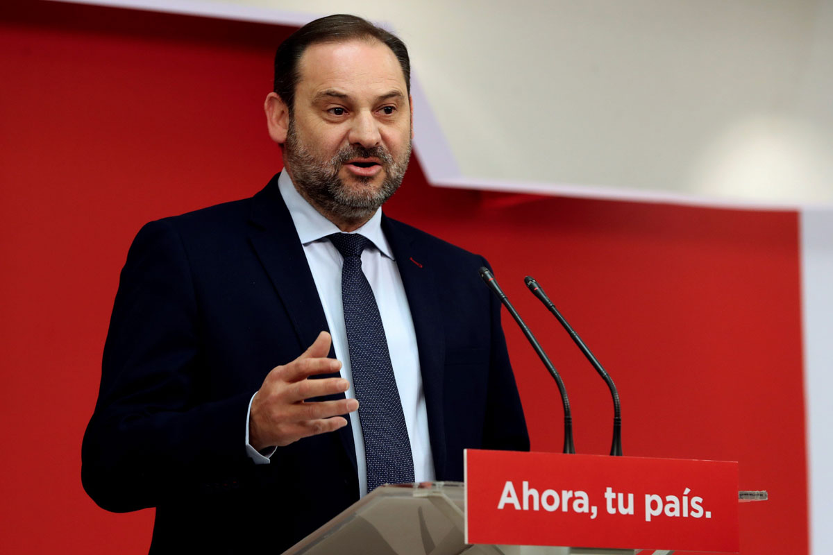 El Secretario de Organización del PSOE José Luis Ábalos, durante una rueda de prensa en la sede de Ferraz