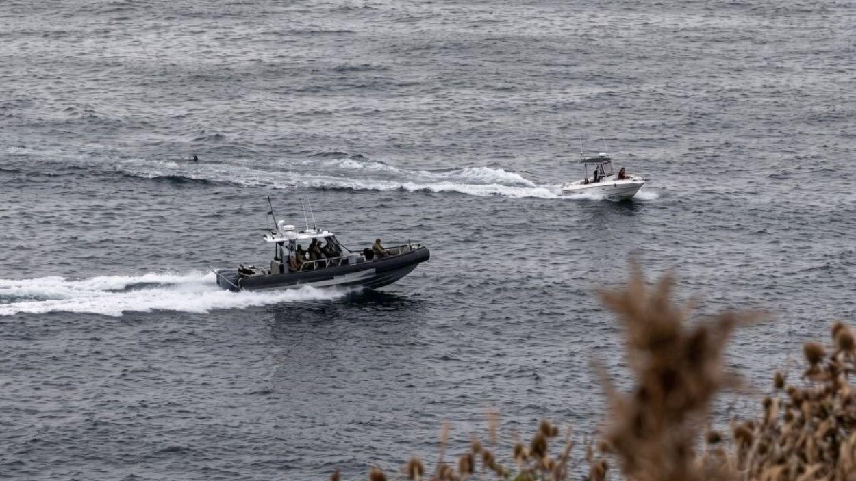 La Guardia Civil intercepta en Ceuta una embarcación con siete inmigrantes que se dirigía a la Península. EP.