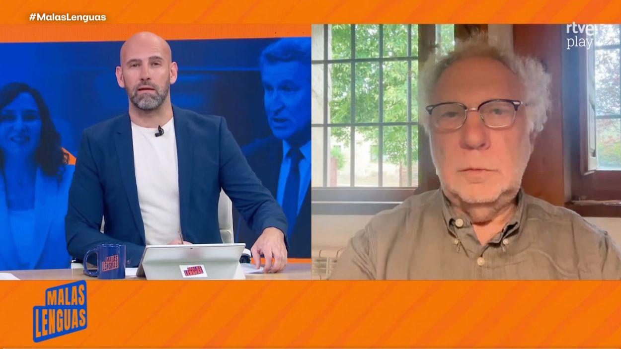 Gonzalo Miró y Ernesto Ekaizer en 'Malas Lenguas'. RTVE.