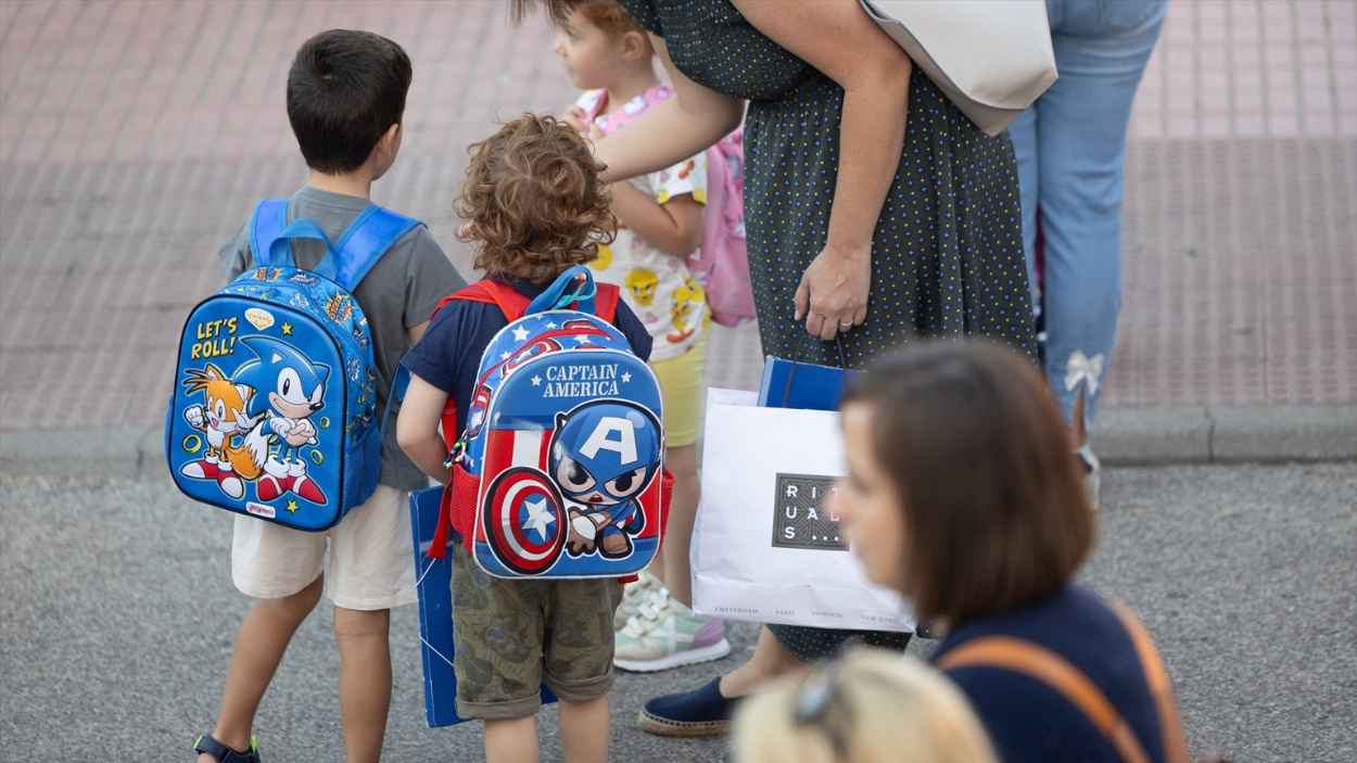 Diez mochilas perfectas para la vuelta al cole diseños divertidos y prácticos para empezar el curso