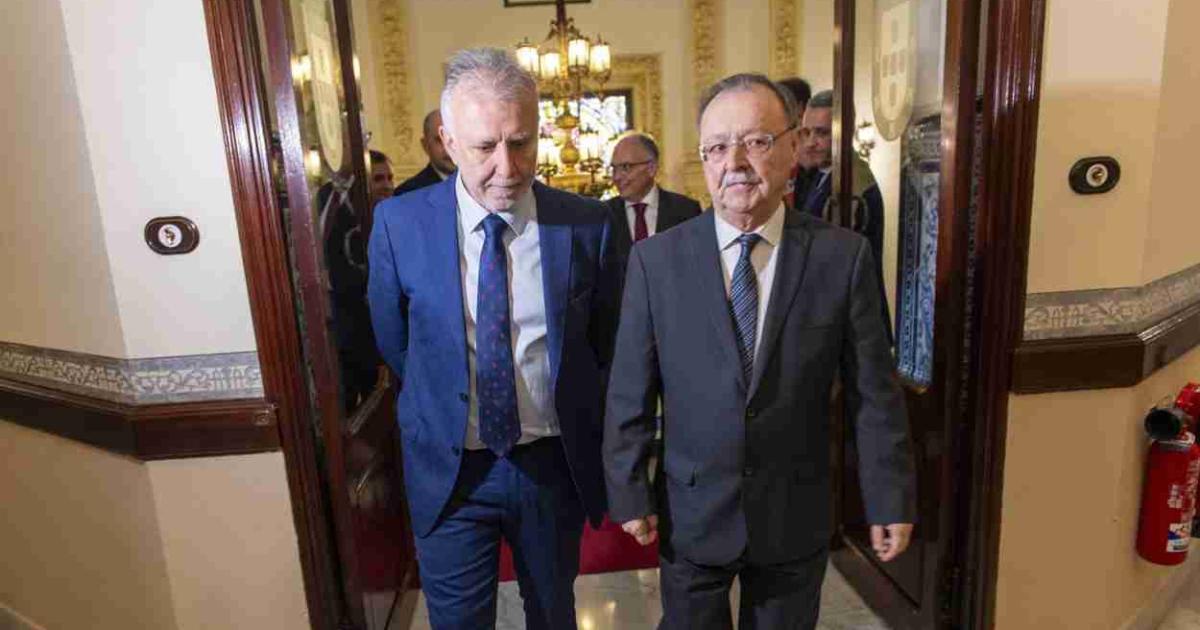 Torres y Vivas mantienen en Ceuta su primera reunión tras la designación como coordinador de la crisis