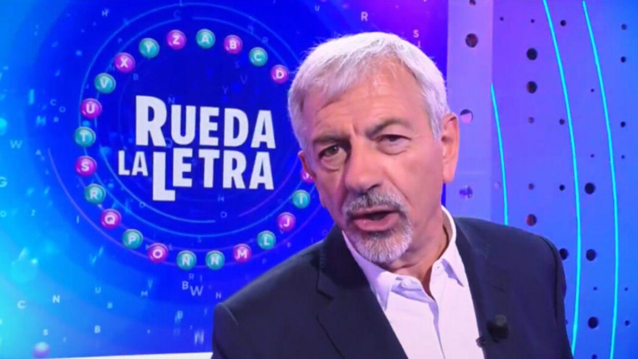 Carlos Sobera en el plató de 'Rueda la Letra'. MEDIASET. 