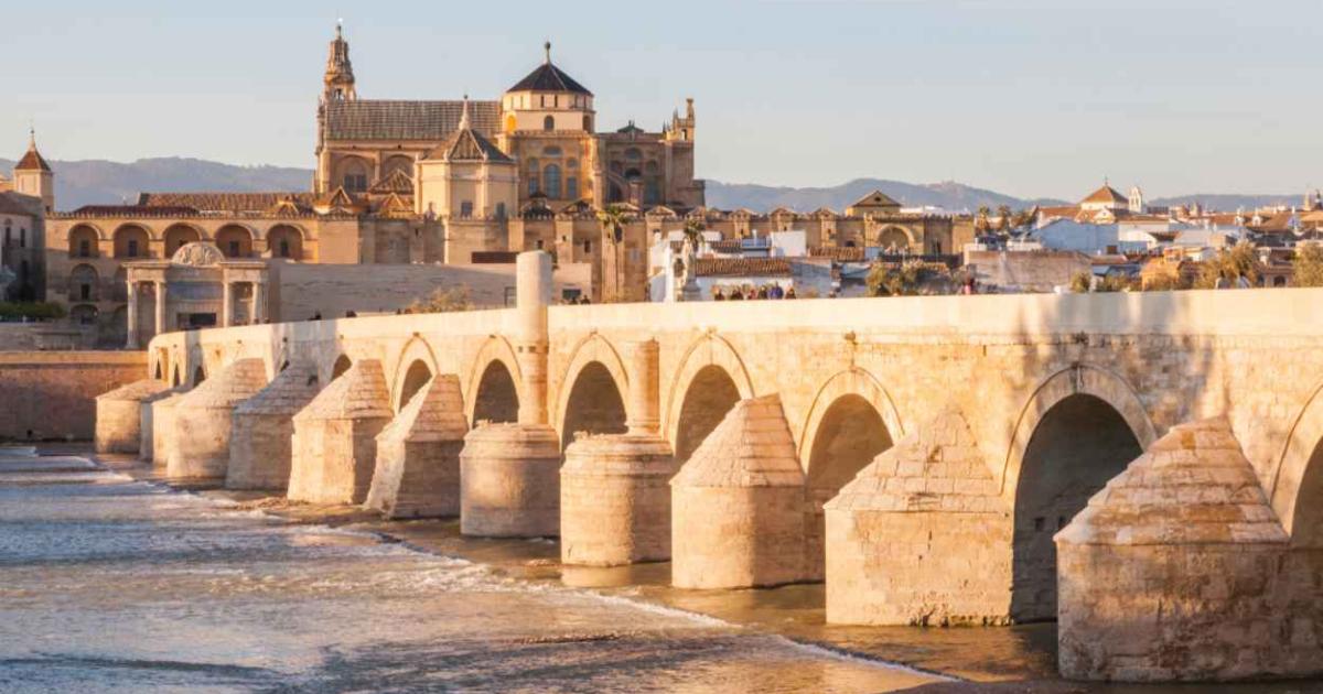 Destinos alternativos para este verano: las ciudades de interior ganan protagonismo