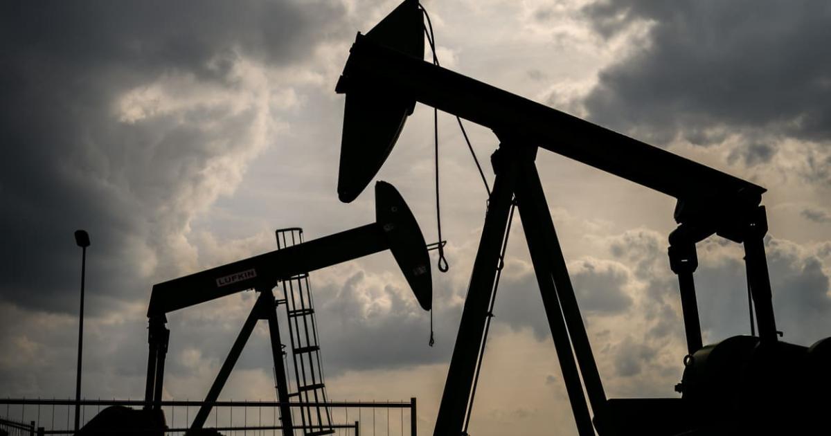 El petróleo vuelve a dispararse por la escalada entre Estados Unidos e Irán y el Brent supera los 95 dólares