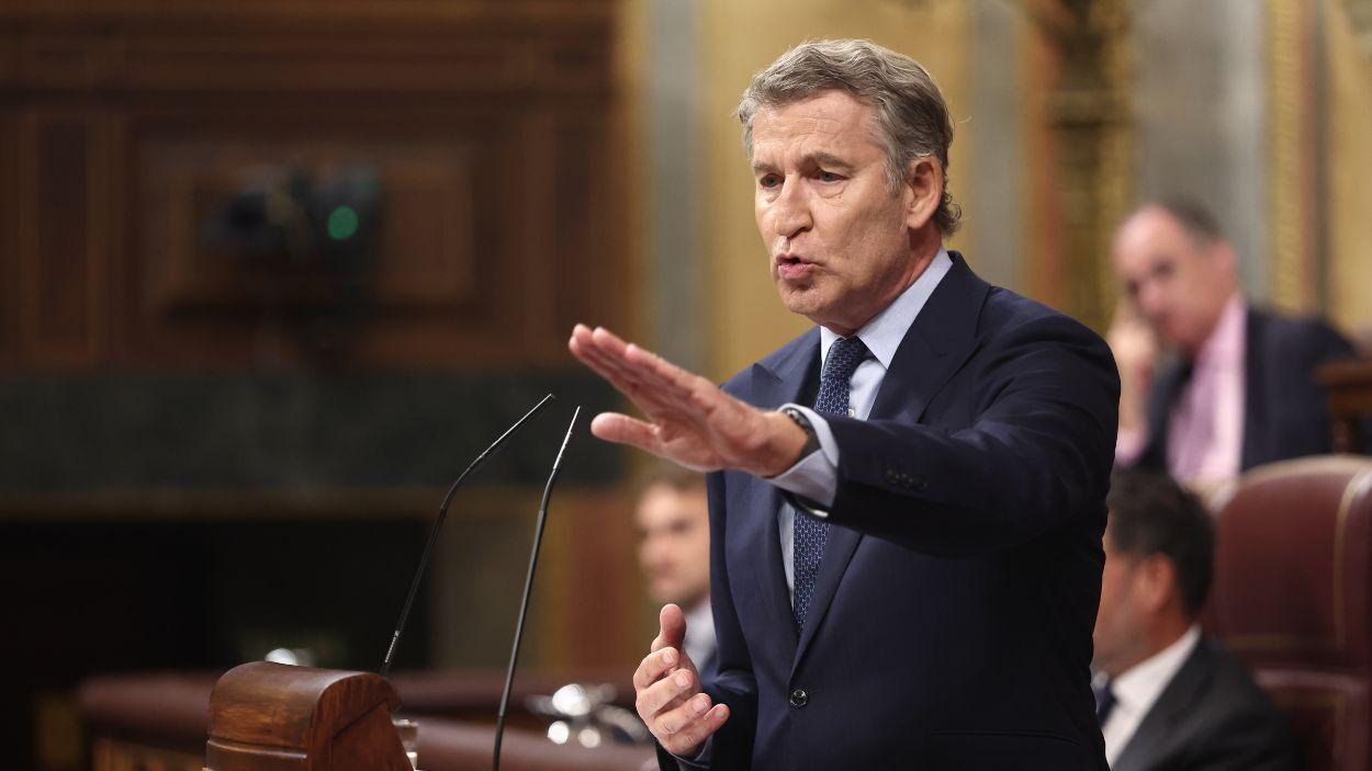 El presidente del Partido Popular y jefe de la oposición, Alberto Núñez Feijóo, durante una sesión plenaria en el Congreso de los Diputados, a 3 de septiembre de 2026. EP. (1)