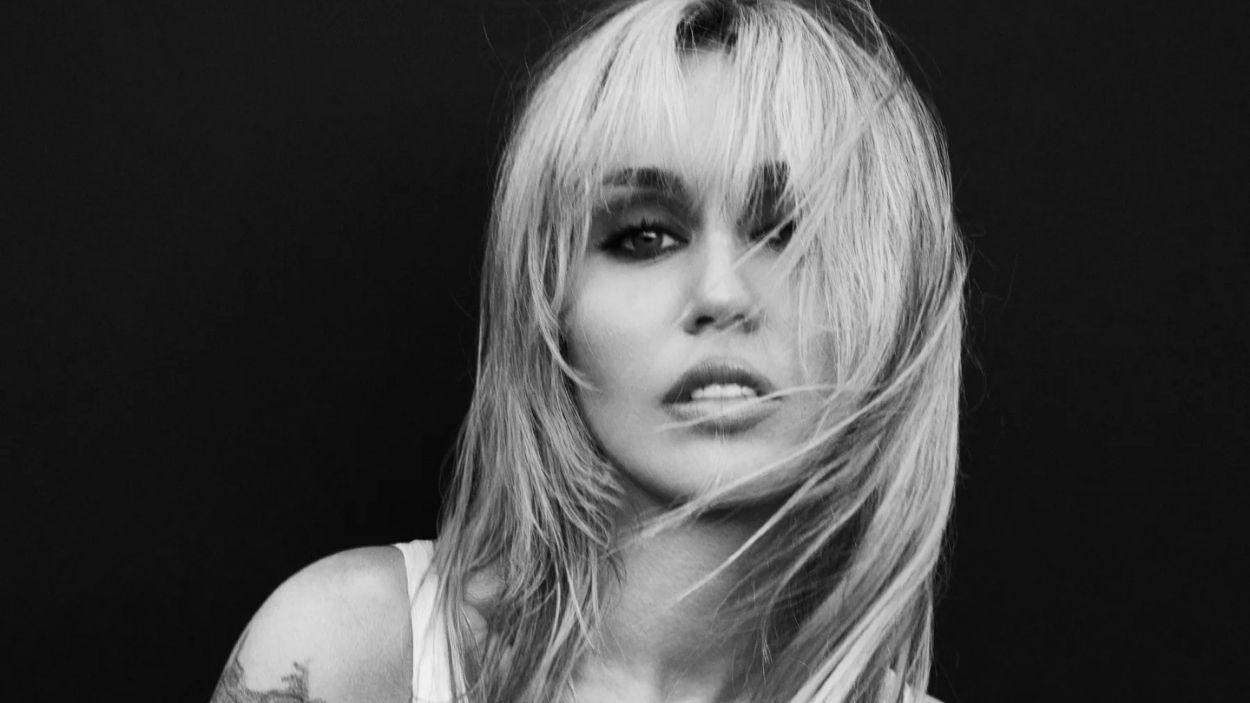 Miley anuncia 'Bass Persuades'