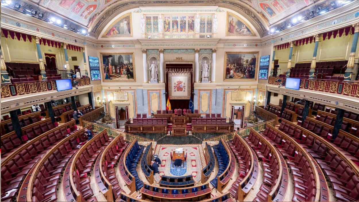 Vista del Hemiciclo vacío del Congreso de los Diputados desde la tribuna antes de la primera sesión del debate de investidura del líder del PP, en el Congreso de los Diputados, a 26 de septiembre de 2023, en Madrid (España). EP.