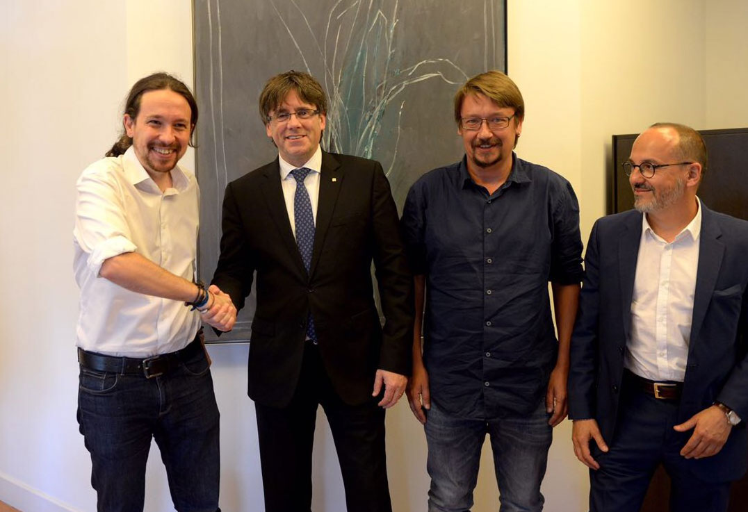 Image De izq. a der., Pablo Iglesias, Carles Puigdemont, Xavier Domènech y Carles Campuzano