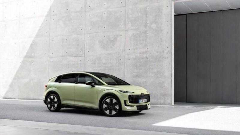 audia2etron layteral