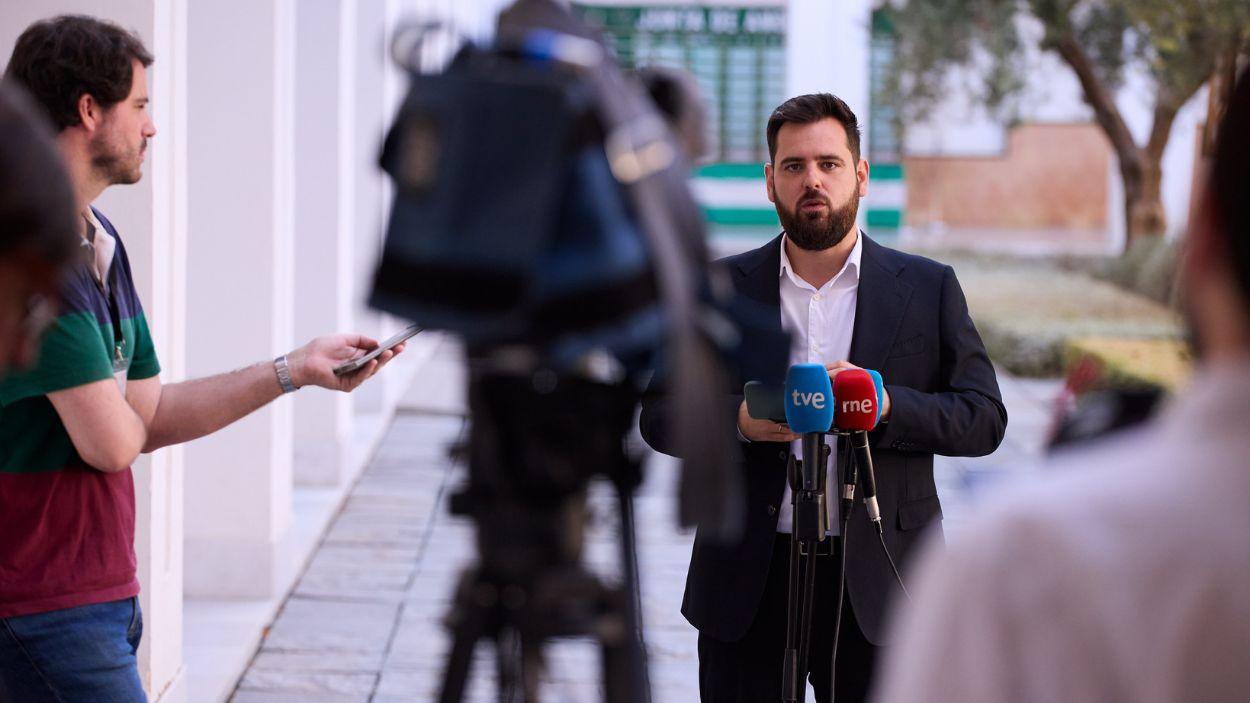 El secretario adjunto de Organización del PSOE-A y portavoz en la Comisión de Desarrollo Estatutario, Alejandro Moyano / Salva Castizo