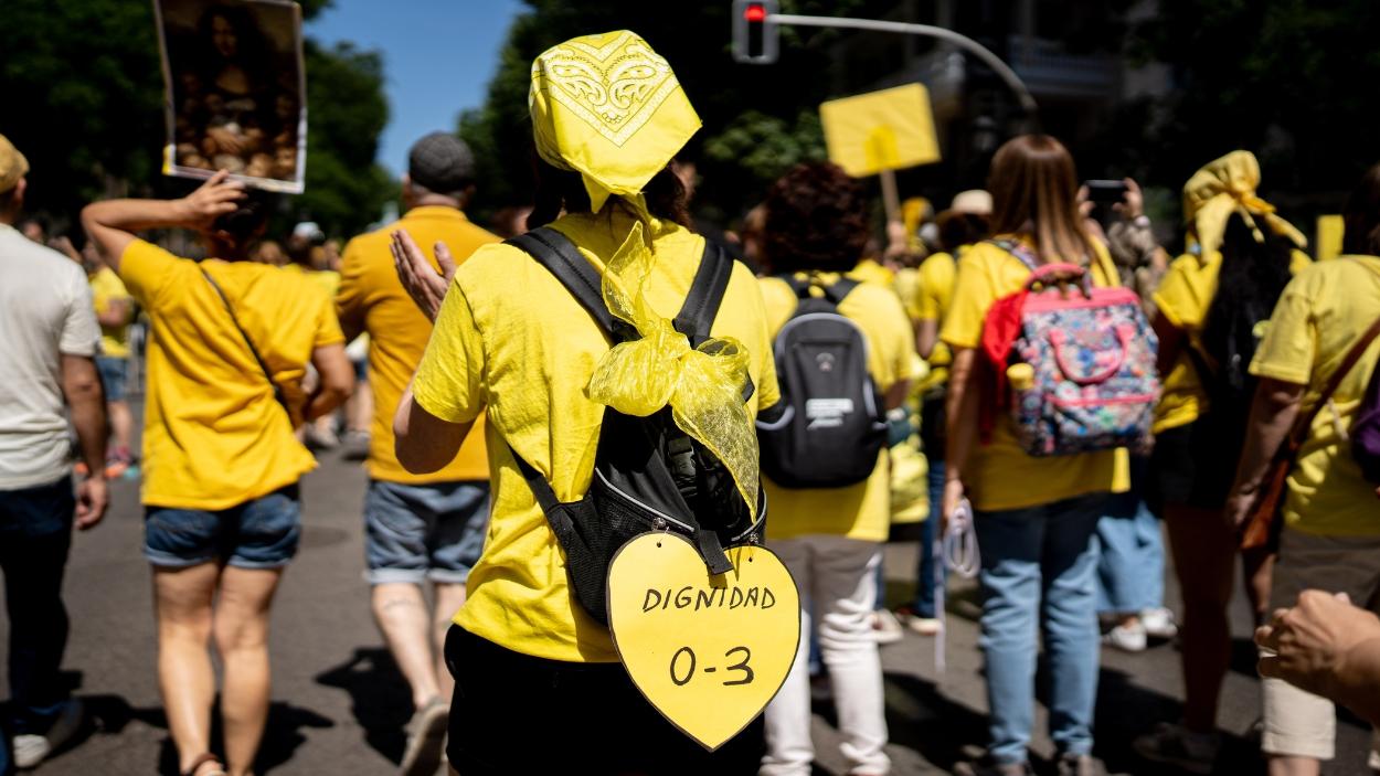Numerosas personas durante una manifestación de docentes de educación infantil (0 3), a 23 de mayo de 2026, en Madrid. EP.