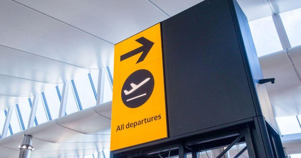 Al menos 625 vuelos cancelados en Reino Unido por un fallo técnico en el control del tráfico aéreo