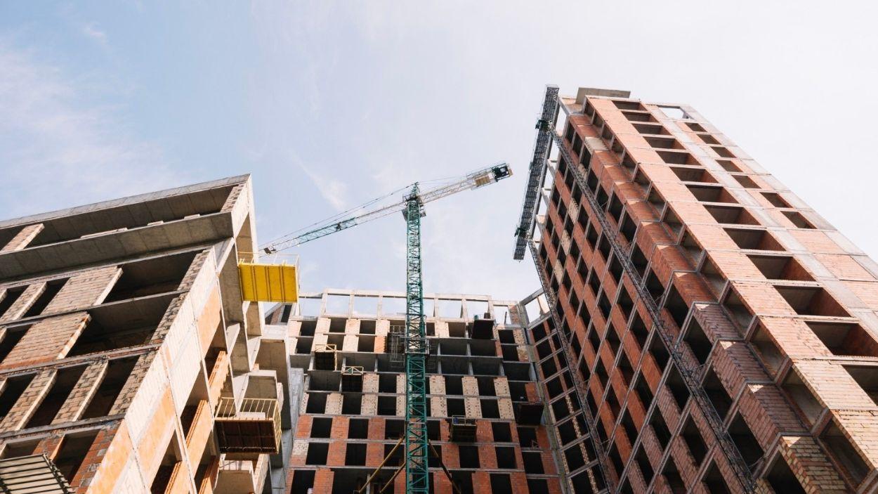 Viviendas en construcción en una imagen de archivo. EP.