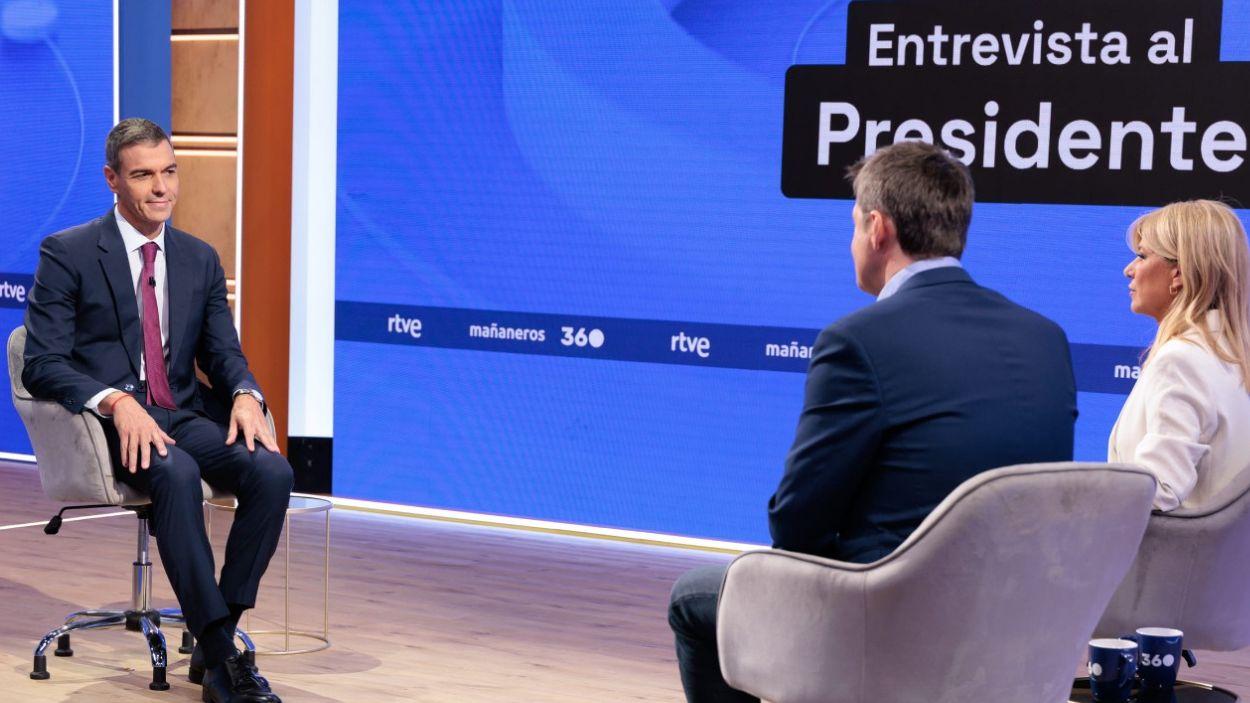Sánchez muestra su confianza en Zapatero. RTVE
